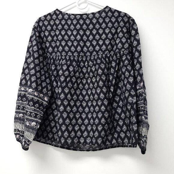 NWT Old Navy Womens Printed Smocked  Long Sleeve V Neck Blouse Size S - Picture 5 of 11